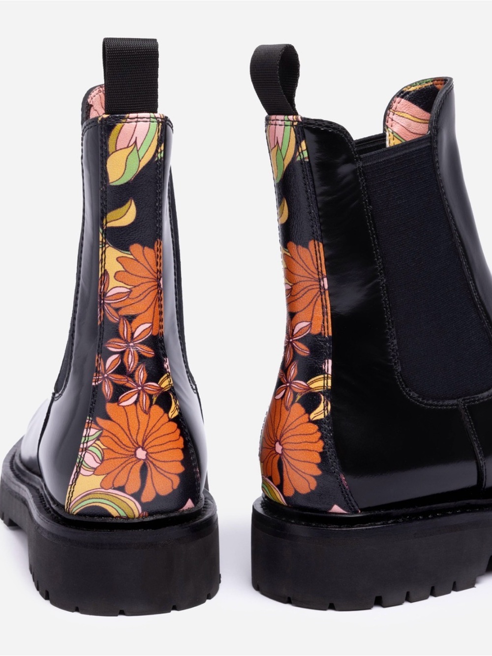 Johnny Was Tate Chelsea Boot Black Leather Floral Boho Lug Sole Size 8.5 NEW